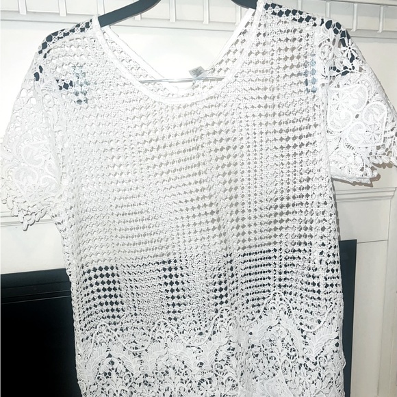 Catos size medium white lace over shirt. - Picture 2 of 4